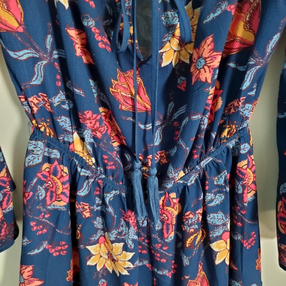 Flying Tomato Power of Love bell sleeve boho floral romper, size S - Picture 7 of 11